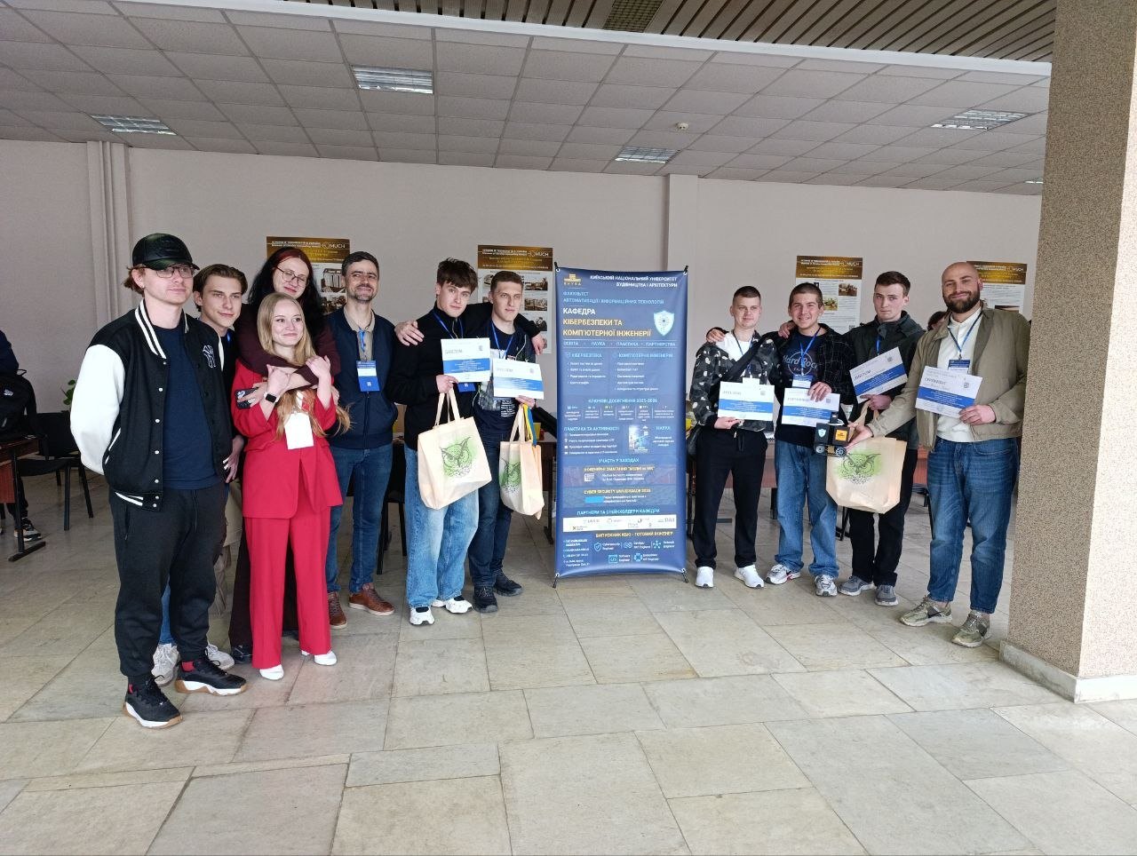 ContiMech team, students, and hackathon participants after the technical competition